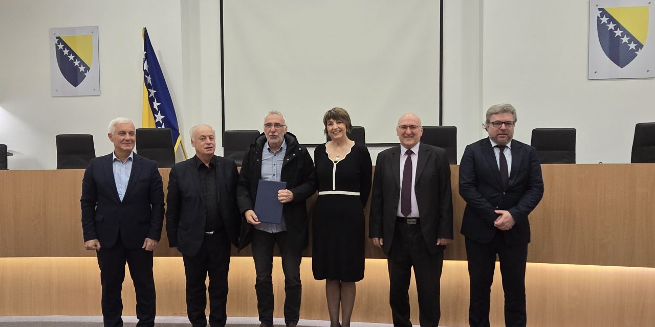 Načelnik općine Kiseljak, Mladen Mišurić – Ramljak preuzeo Uvjerenje o dodjeli mandata