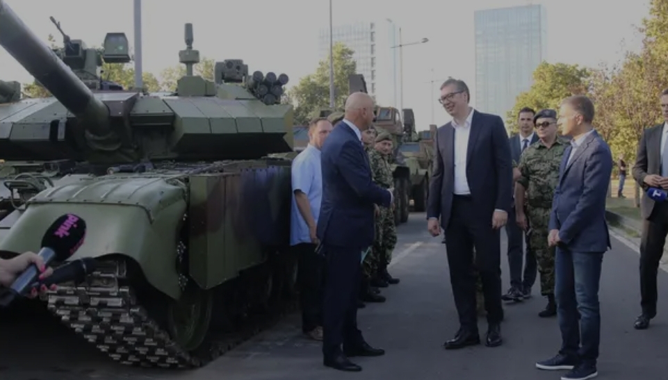 DW: Srbija ima 250 tenkova, skoro koliko i Njemačka, planira li napasti Kosovo i BiH?