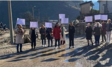 PROSVJED U DONJOJ JABLANICI: Mještani nakratko blokirali M17 i poručili vlastima da su im utopili nadu