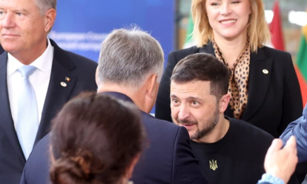 Orban domaćin važnog sastanka. Analitičar: Europljani imaju nož pod grlom
