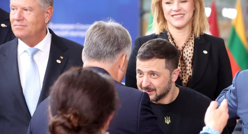 Orban domaćin važnog sastanka. Analitičar: Europljani imaju nož pod grlom