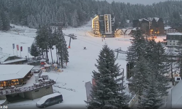 Snijeg zabijelio dijelove BiH, na planinama stvoren pravi zimski ugođaj