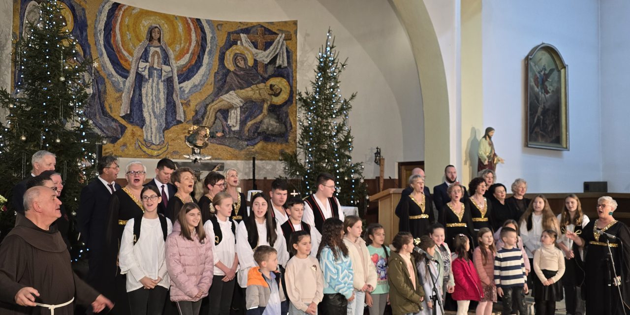 ODRŽAN PREDBOŽIĆNI KONCERT U ŽUPNOJ CRKVI U BRESTOVSKOM
