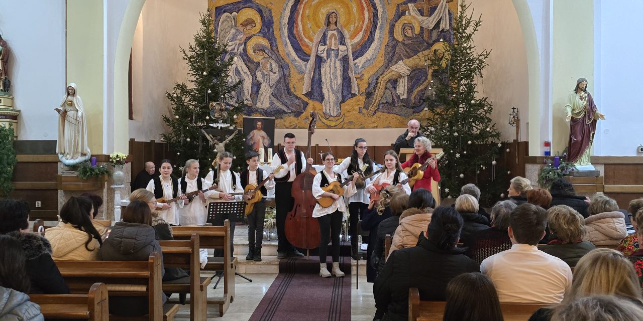Održan Božićni koncert u župnoj crkvi Rođenja Blažene Djevice Marije u Brestovskom