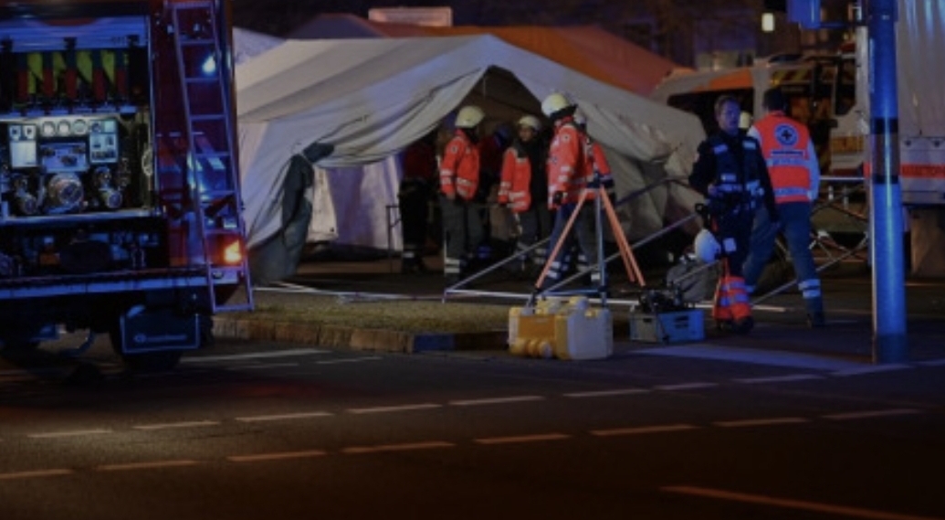 Autom se zabio u ljude na božićnom sajmu u Njemačkoj, najmanje je 11 mrtvih, a 80 ranjenih. Vozač je uhićen