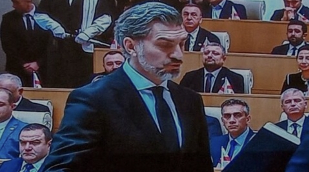 Prisegnuo novi gruzijski predsjednik. Bivša predsjednica: Ja sam legitimna šefica