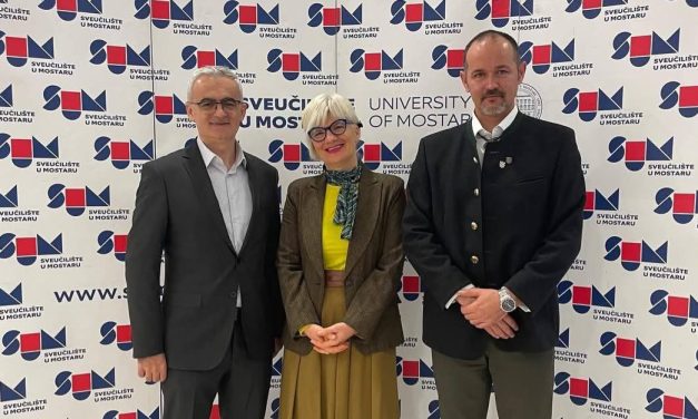 Mostar: Održana promocija knjige frof.dr.sc. Ivice Petrovića