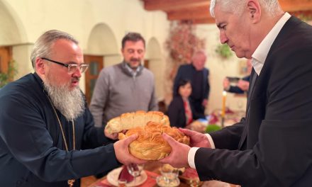 Čović i visoki dužnosnici posjetili manastir Žitomislić povodom pravoslavnog Božića