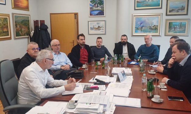 Predstavnici Uprave za razvojnu suradnju i humanitarnu pomoć MVEP R. Slovenije, s predstavnicima Caritasa Slovenije i Caritasa BiH posjetili općinu Kiseljak