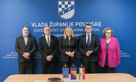 Predsjednica FBiH Lidija Bradara s Vladom Županije Posavske o projektima i financijskoj potpori