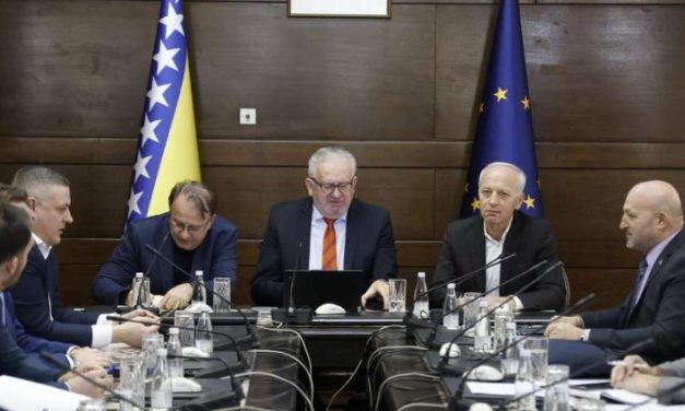 Refundacija do 304 KM doprinosa na minimalac, ali i doprinosa na rast ostalih plaća do 450 maraka