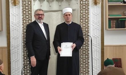 Islamska zajednica stradalim u poplavama u Fojnici, Kiseljaku i Kreševu uručila 450.000 KM