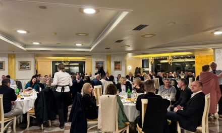 U KISELJAKU ODRŽANA TRADICIONALNA PLAVO – BIJELA NOĆ