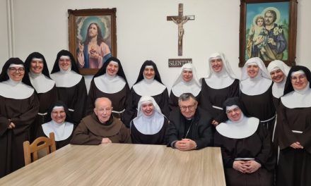 Kardinal Vinko Puljić pohodio samostan sv. Klare u Brestovskom