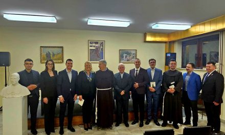 Spomenica “Biskup fra Jozo Garić” predstavljena i u Banjoj Luci