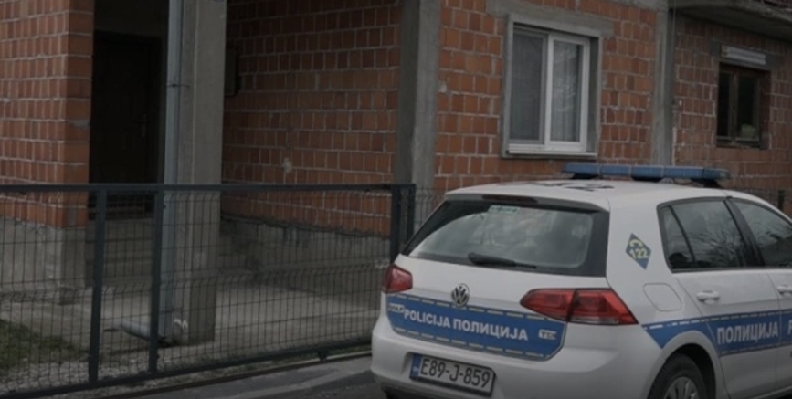 Novi detalji o kući strave u Brčkom: Sumnja se u valjanost putovnica. Policija znala za kuću još od 2018?