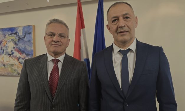 Zelić i Milas: Nastaviti prenositi istinu o logorima za Hrvate u BiH