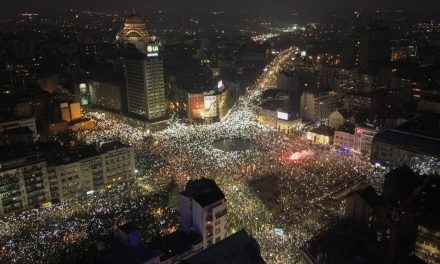 U Beogradu je u subotu održan veliki prosvjed. Studenti i građani iz cijele Srbije okupili su se u glavnom gradu