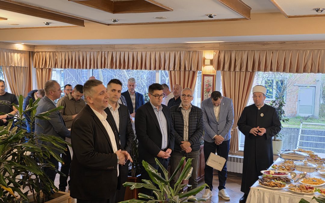 PREDSTAVNICI VJERSKOG, KULTURNOG I POLITIČKOG ŽIVOTA NA BAJRAMSKOM PRIJEMU U KISELJAKU