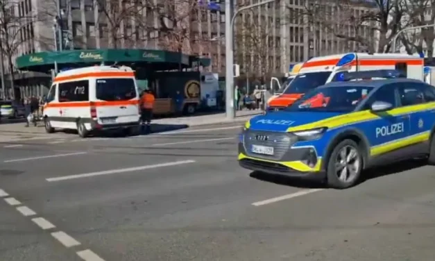 Užas u Njemačkoj: Vozač se autom zabio u ljude, ima mrtvih – policija poslala upozorenje