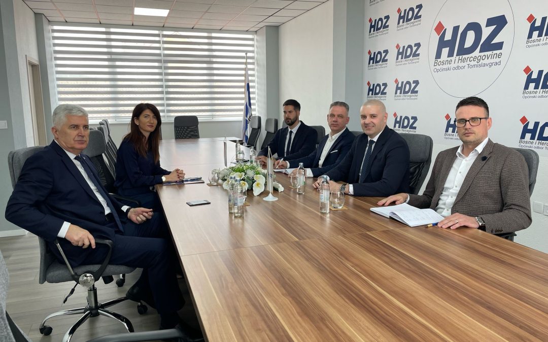 Čović boravio u radnom posjetu Tomislavgradu, održan sastanak s predstavnicima OO HDZ BiH Tomislavgrad