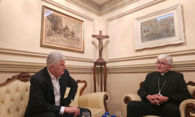 Sastanak Čovića i biskupa mons. Majića u Banjaluci: Poruke mira, sigurnosti i odgovornosti