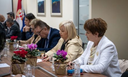 Sjednica Predsjedništva HNS-a BiH: Spriječiti daljnju eskalaciju napetosti, pristupanje izmjenama Izbornog zakona i trajnoj zaštiti prava Hrvata neodloživo