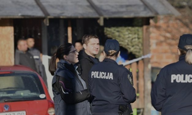 Troje djece poginulo u požaru, imala su 3, 7 i 9 godina, šef vatrogasaca: ‘Rekli su nam da su zarobljena u potkrovlju…‘