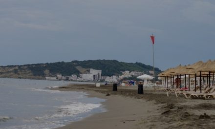 Mornarica Crne Gore spasila Ivicu Kostelića koji se kajakom izgubio na moru