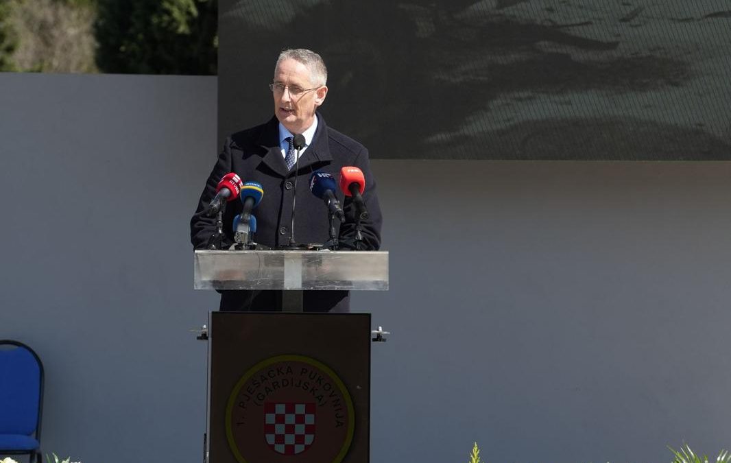 Izaslanstvo HNS-a BiH na obilježavanju 33. obljetnice utemeljenja HVO i 20. obljetnice utemeljenja 1. pješačke gardijske pukovnije Oružanih snaga BiH