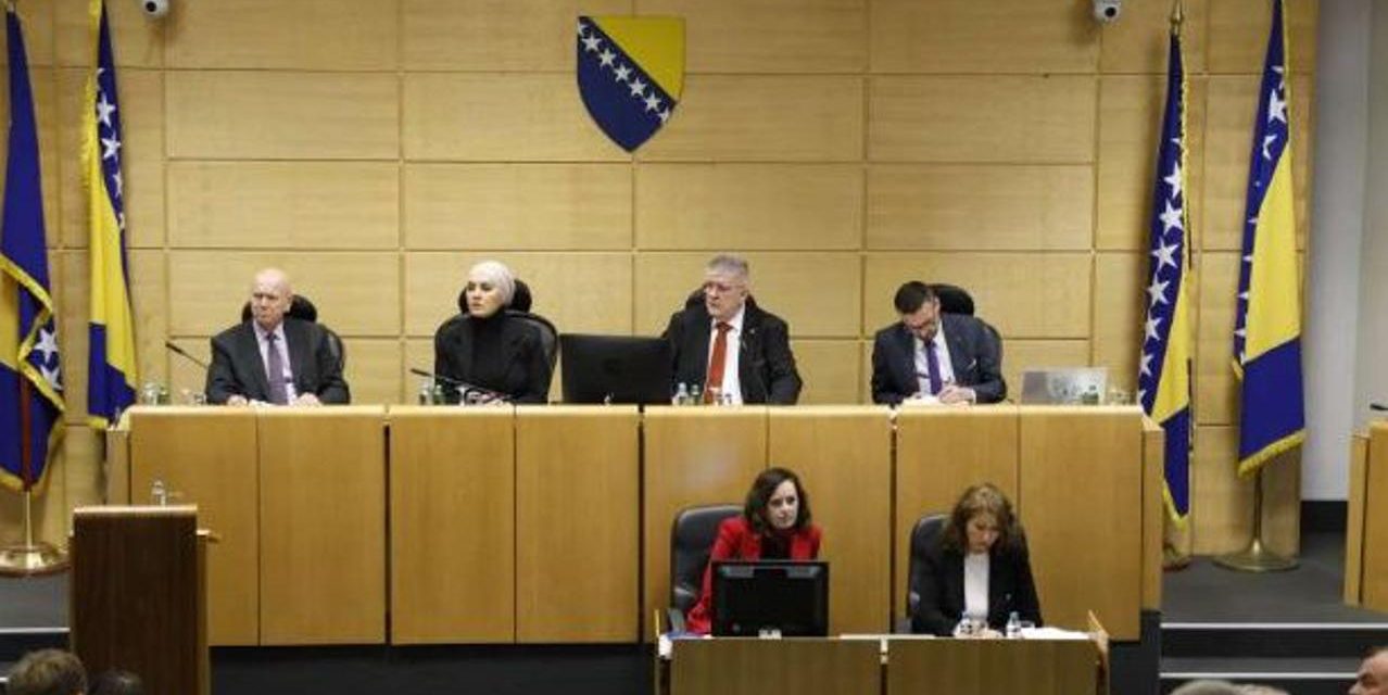 Imenovan Upravni odbor RTVFBiH nakon 12 godina, Larisa Velić sutkinja Ustavnog suda BiH