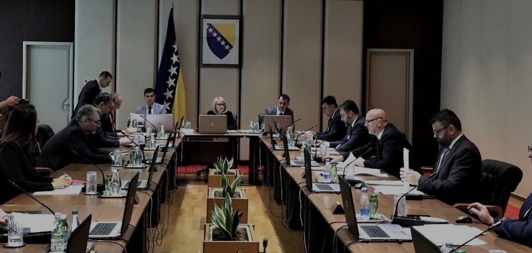 Tenzije rastu, kriza se ne rješava. Hrvati ne žele biti politički kusur