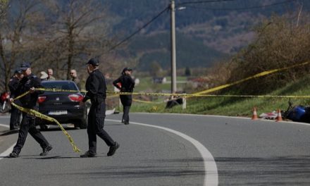 Završen očevid nesreće u Hadžićima: Poginuo 19-godišnjak, 47-godišnjak lakše povrijeđen