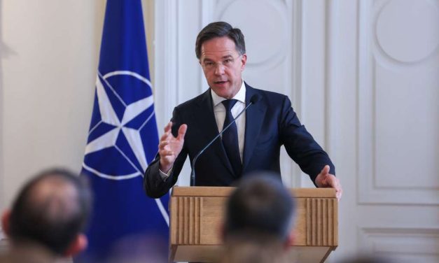 RUTTE: Znam da su neki iziritirani ulogom visokog predstavnika, od Dodika očekujemo…