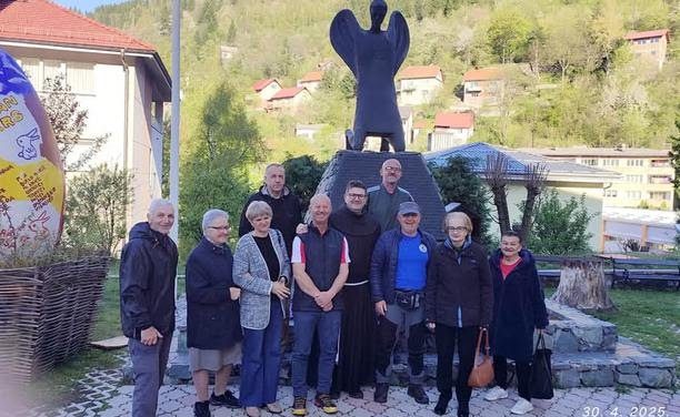 Rijeke vjernika hodočaste Gospi Olovskoj, među njima i vjernici iz Lepeničke i Lašvanske doline