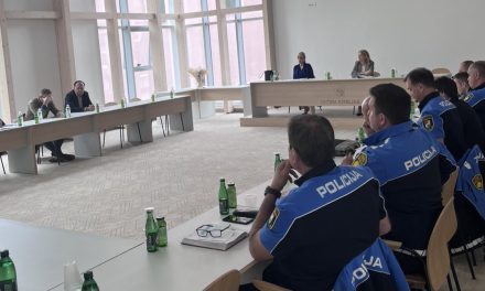 Kiseljak: Održan okrugli stol o primjeni Zakona o zaštiti od nasilja u obitelji i nad ženama u FBiH