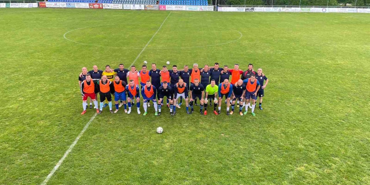 (FOTO) Odigrana revijalna utakmica između Veterana Brnjaka i PU Kiseljak