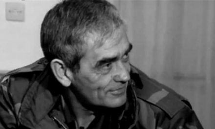 Na današnji dan 1998. godine od karcinoma pluća preminuo je Gojko Šušak