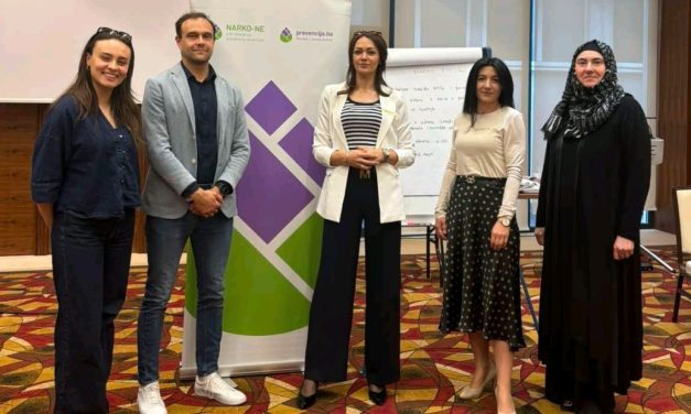 Multisektorski tim Općine Kiseljak sudjeluje na trodnevnoj edukaciji “Snažne porodice”