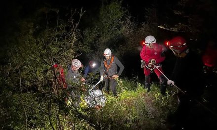 Detalji sinoćnje akcije GSS-a: Beživotno tijelo žene iz korita Miljacke izvlačilo 40 spasioca