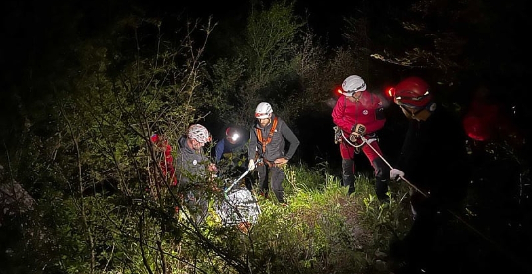 Detalji sinoćnje akcije GSS-a: Beživotno tijelo žene iz korita Miljacke izvlačilo 40 spasioca