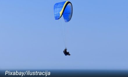 U Istri pao paraglajder: Pronađena je letjelica, osoba nije bila pored nje