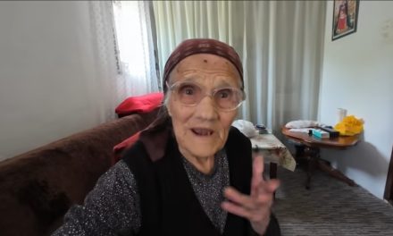 (Video) Baka Ana Barišić iz Deževica ima 95 godina
