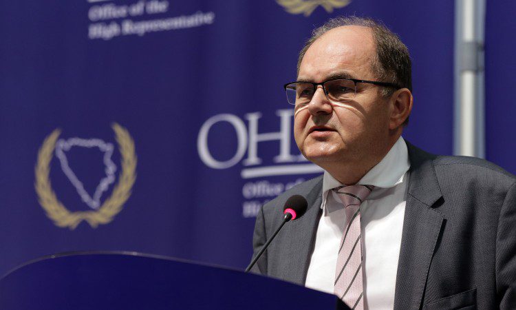 SCHMIDT VIJEĆU SIGURNOSTI UN: Postupci Republike Srpske sugeriraju odcjepljenje