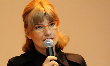 Kiseljačanka Perina Meić okitila se još jednom nagradom, a nagrađeno djelo ”Knjiga od kritika” promovirati će i u Kiseljaku, 17. srpnja, u okviru programa obilježavanja Dana općine