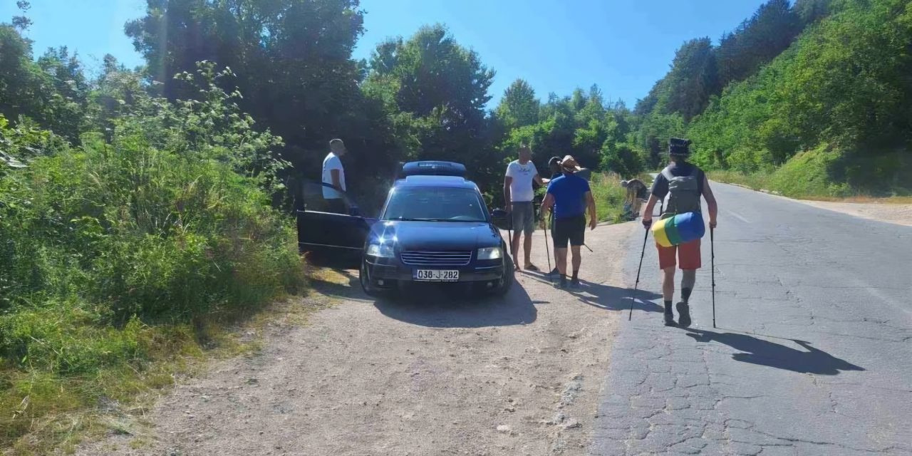 Incident u Šešićima: Vozač VW Passata napao hodočasnike na putu za Podmilačje