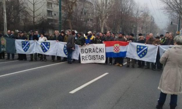 Zbog Helezove nezakonite revizije branitelja Federacija BiH platila 37 milijuna maraka sudskih tužbi