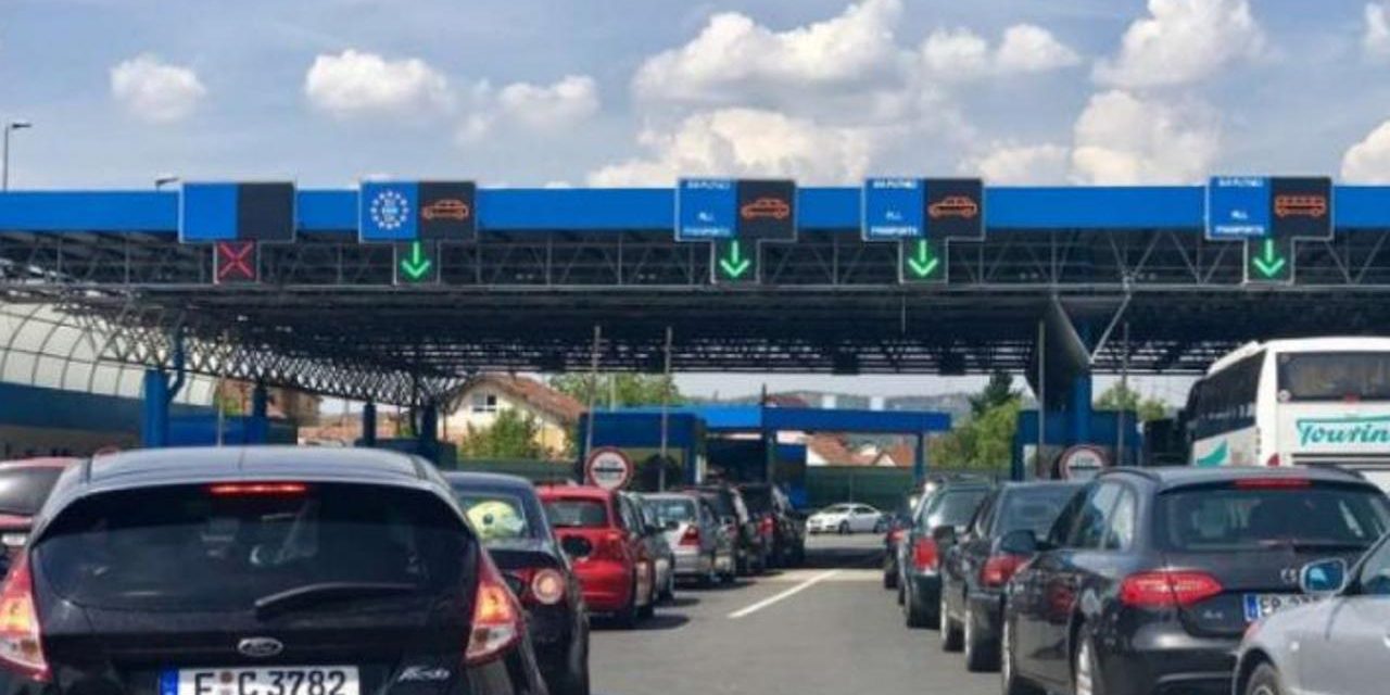 Duga kolona vozila na graničnim prijelazima na ulazu u Bosnu i Hercegovinu