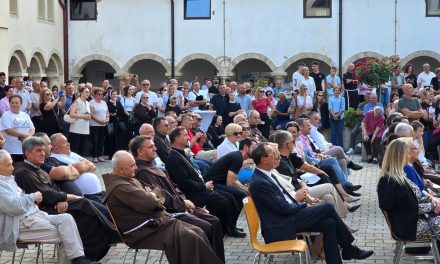 Guča Gora – mjesto susreta baštine i zajedništva: Čović i izaslanstvo HNS-a BiH nazočili svečanom otvorenju muzeja