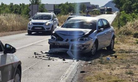 U prometnoj nesreći poginuo bh. državljanin, dvoje državljana RH hospitalizirano